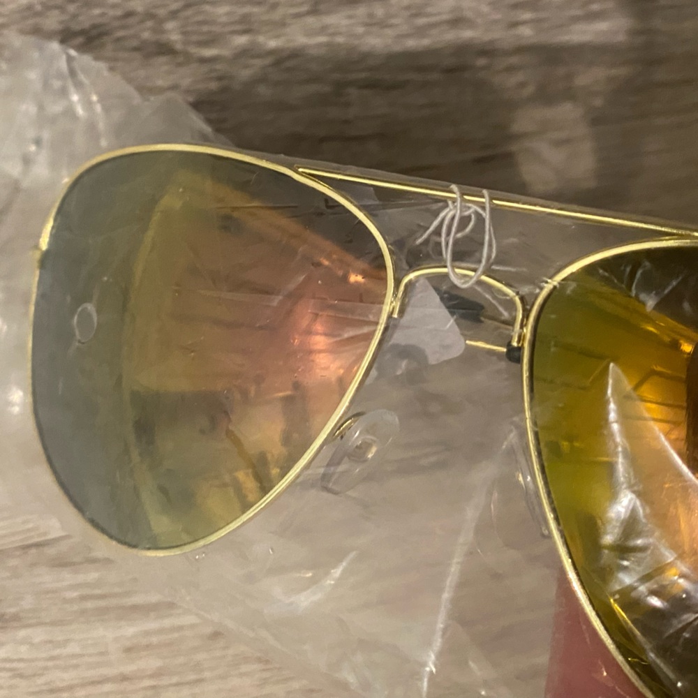 Sunglasses - Picture 4 of 4